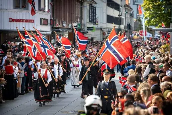 17. mai på La Famiglia